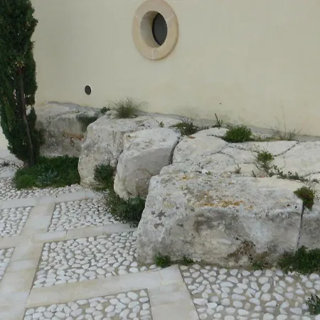 Mamma Maja * Avola